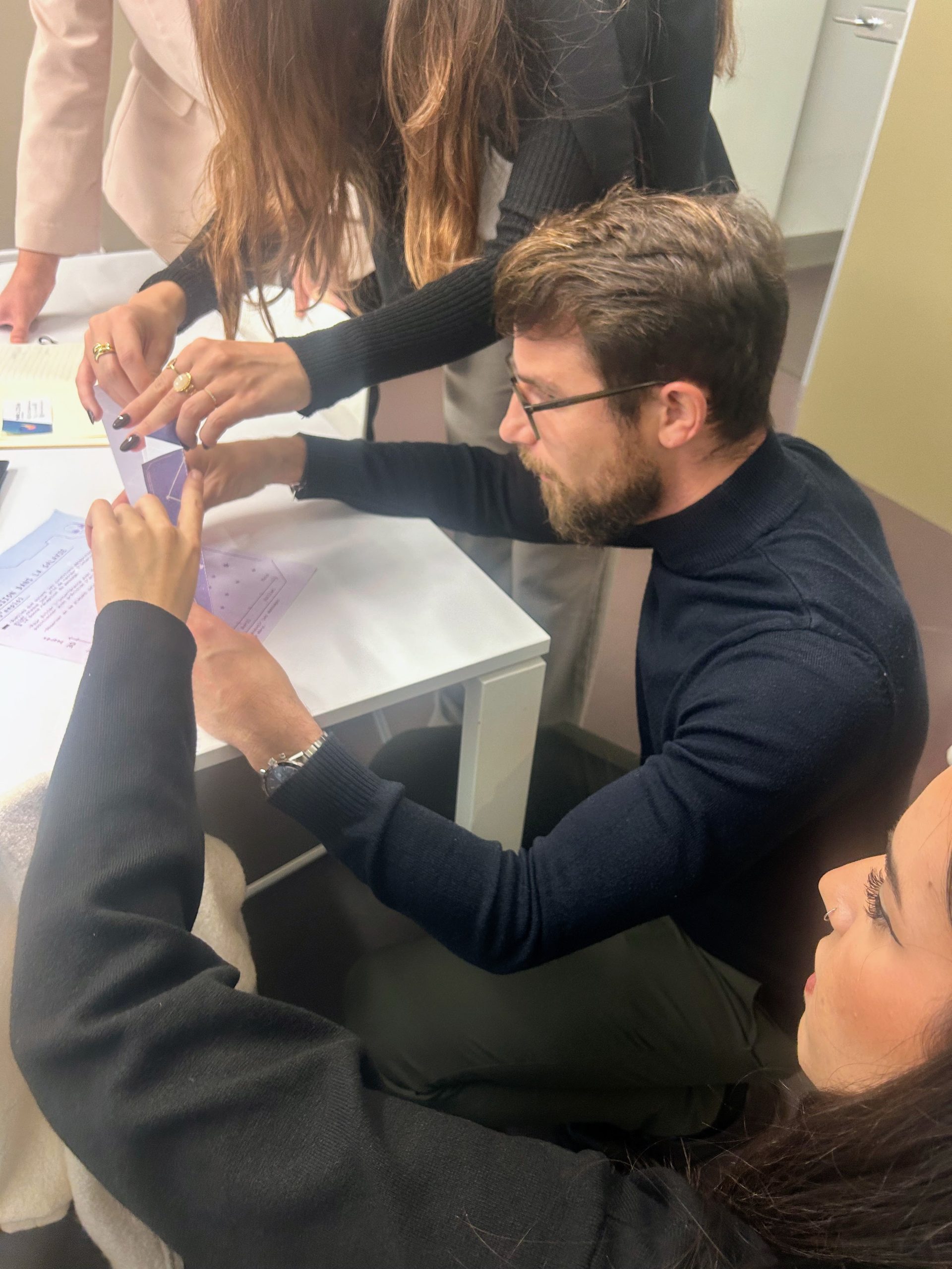Team building escape game alien pas cher